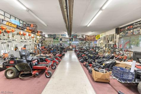 2480 & 2464 Medina Road Medina OH 44256