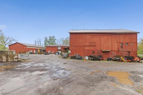 2480 & 2464 Medina Road Medina OH 44256