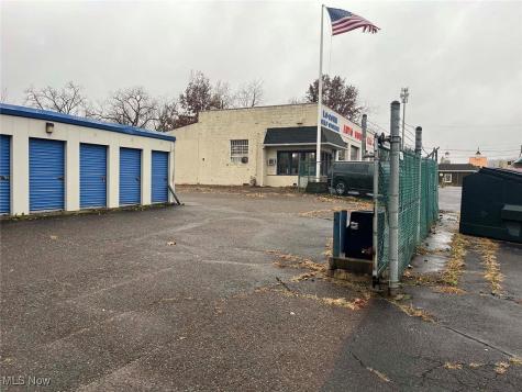 5800 Fulton Drive NW Canton OH 44718