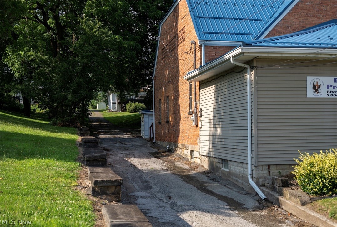 239 W Lincoln Way Lisbon OH 44432