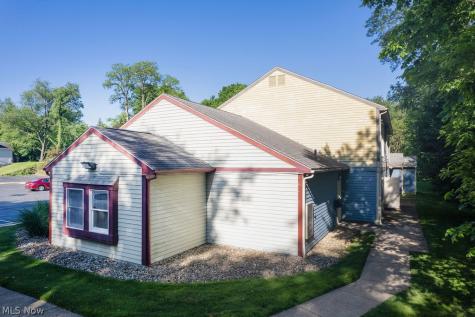 30 Munroe Falls Avenue Munroe Falls OH 44262