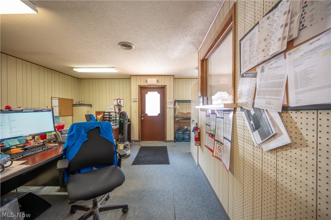 1360 N Main Street Mineral Ridge OH 44440