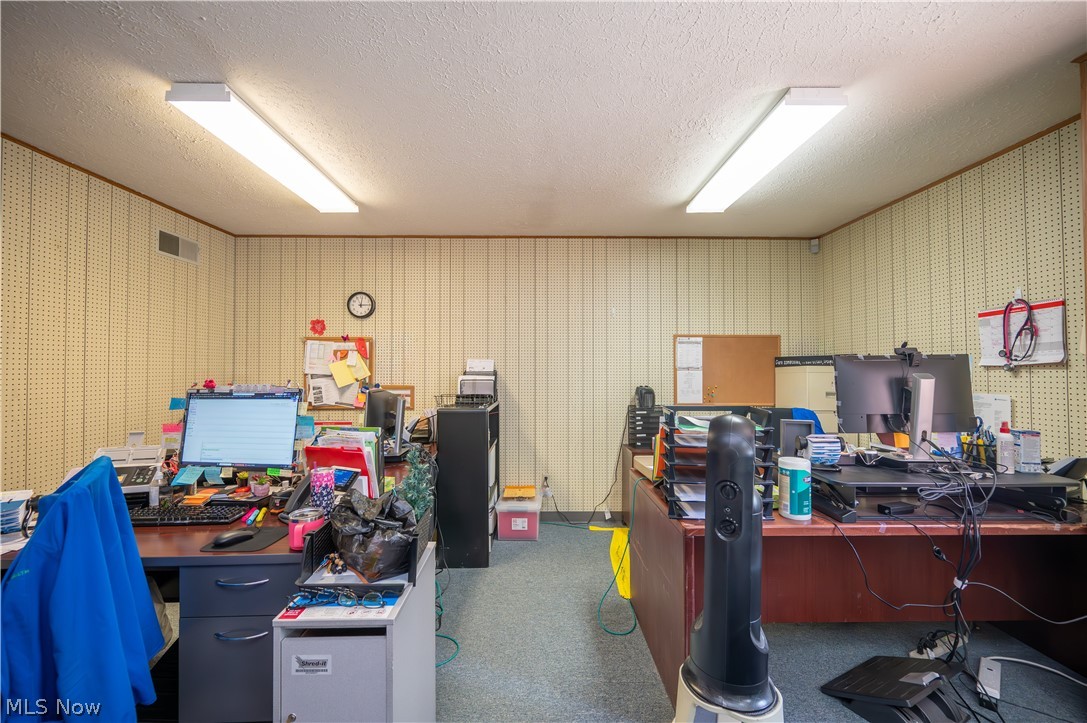 1360 N Main Street Mineral Ridge OH 44440
