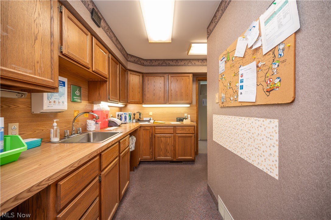 1360 N Main Street Mineral Ridge OH 44440