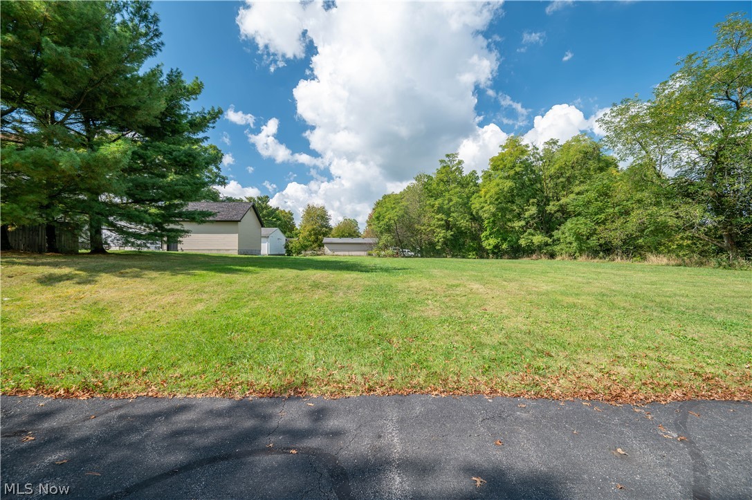 1360 N Main Street Mineral Ridge OH 44440