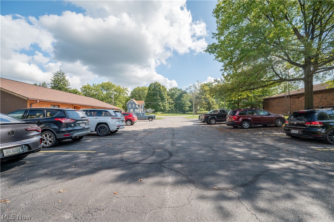 1360 N Main Street Mineral Ridge OH 44440