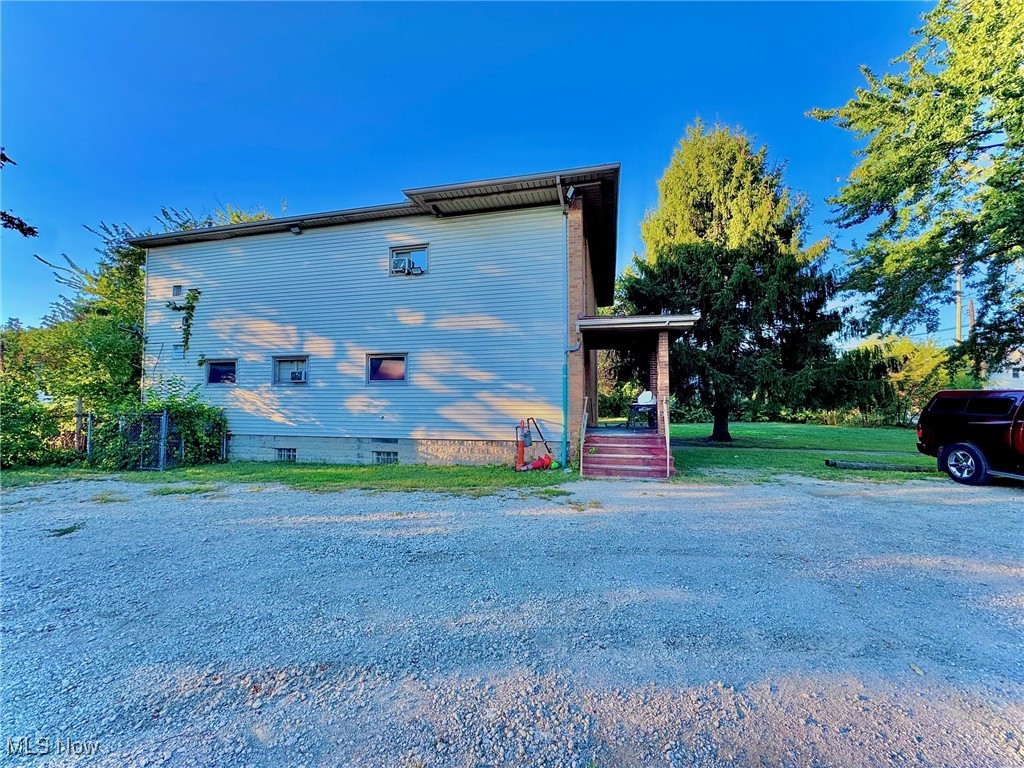 3736 E 71 Street E Cleveland OH 44105