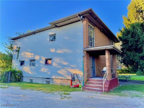 3736 E 71 Street E Cleveland OH 44105