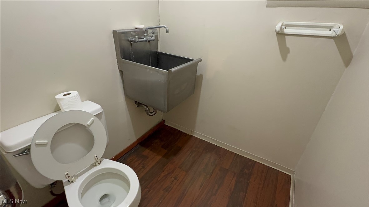 3736 E 71 Street E Cleveland OH 44105