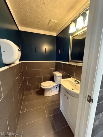 4933 Tuscarawas Street W Canton OH 44708