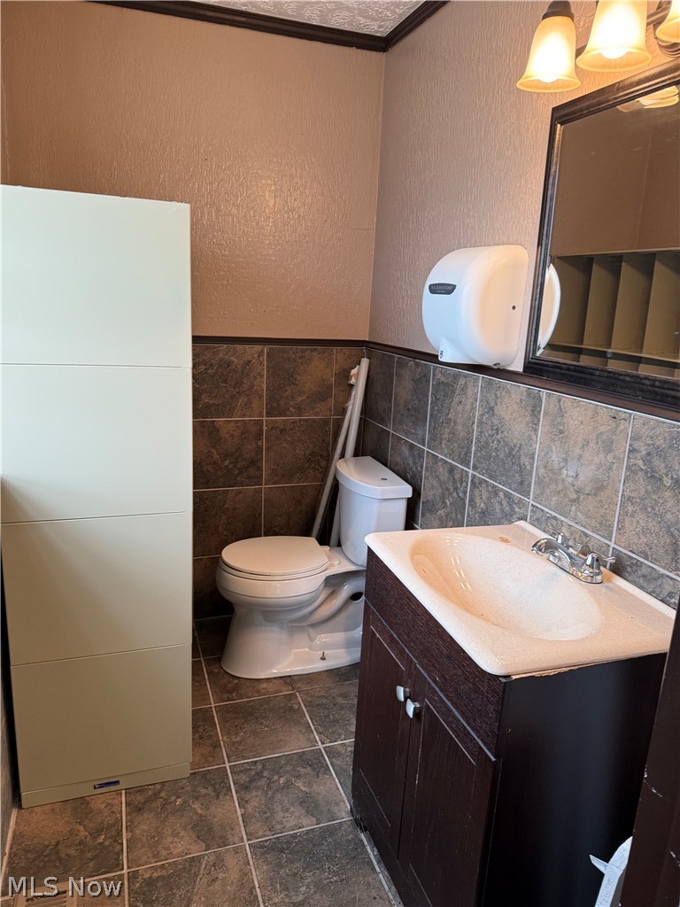 4933 Tuscarawas Street W Canton OH 44708