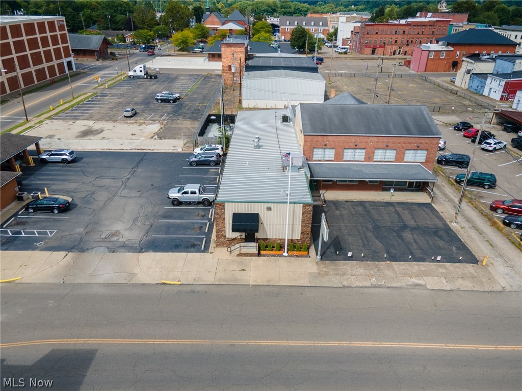 133 S 6th Street Coshocton OH 43812