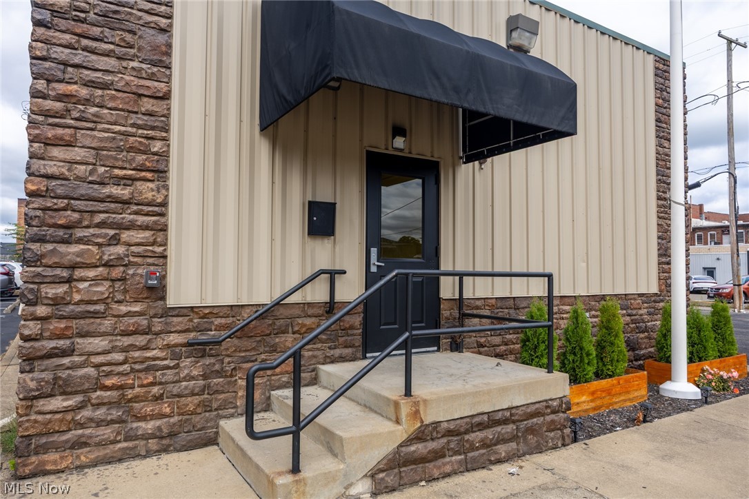 133 S 6th Street Coshocton OH 43812