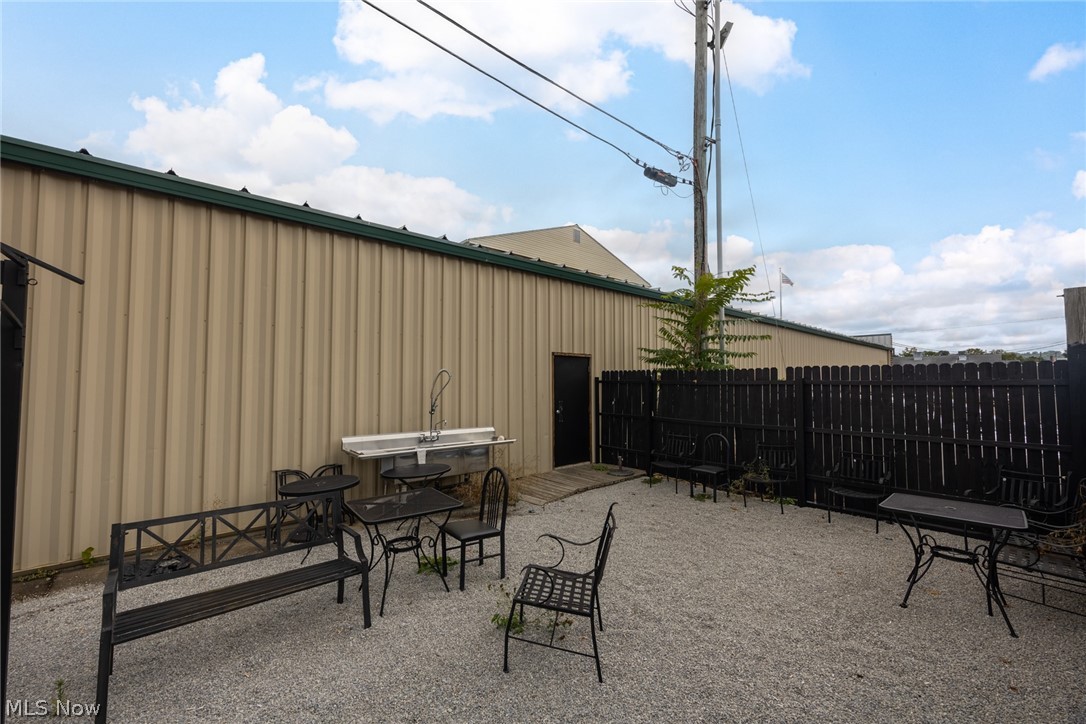 133 S 6th Street Coshocton OH 43812