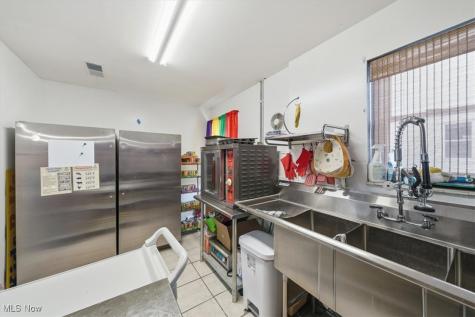 250 Winckles Street Elyria OH 44035