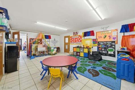 250 Winckles Street Elyria OH 44035