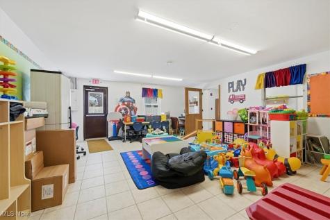 250 Winckles Street Elyria OH 44035