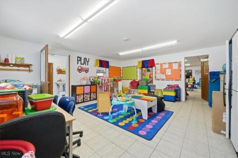 250 Winckles Street Elyria OH 44035