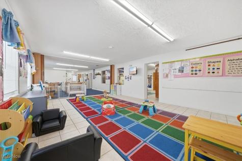 250 Winckles Street Elyria OH 44035