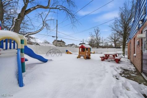 250 Winckles Street Elyria OH 44035