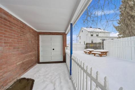 250 Winckles Street Elyria OH 44035