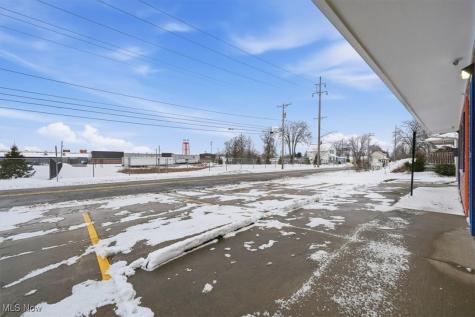 250 Winckles Street Elyria OH 44035