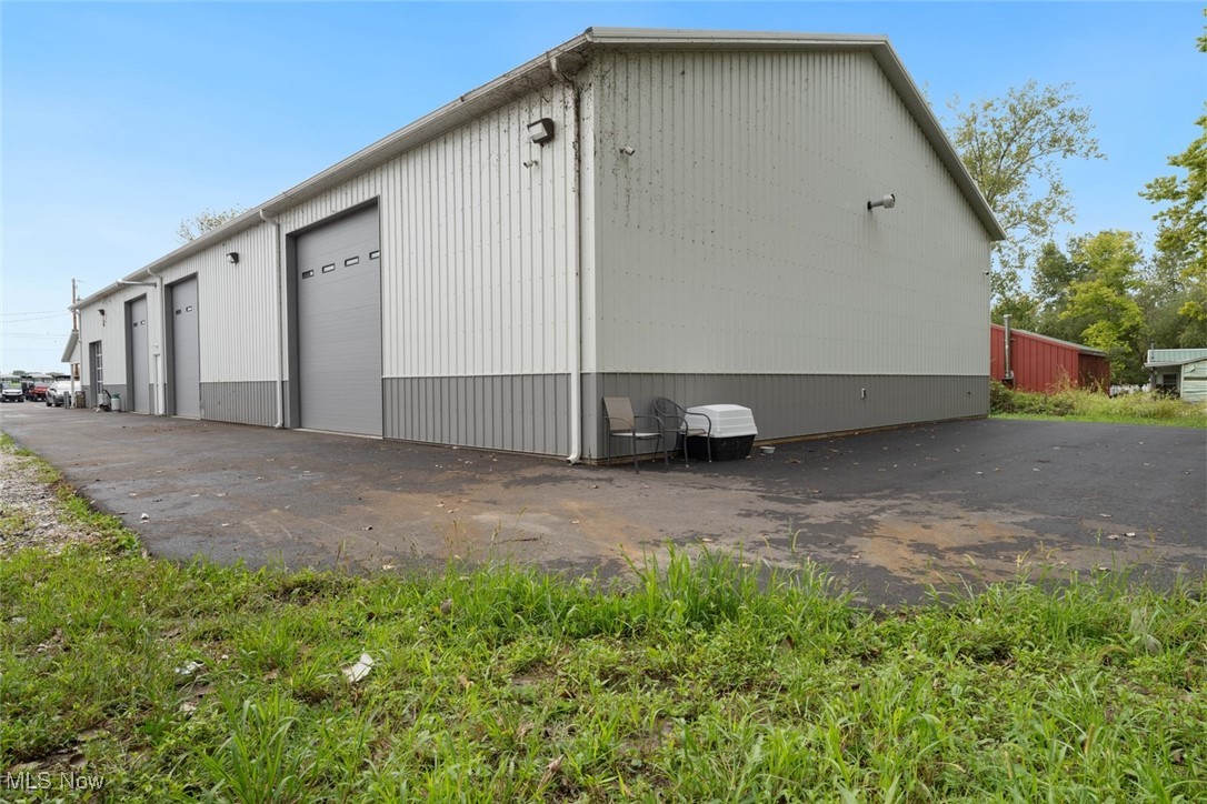 2667 E Harbor Road Port Clinton OH 43452