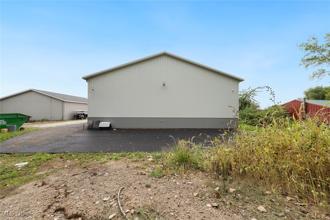 2667 E Harbor Road Port Clinton OH 43452