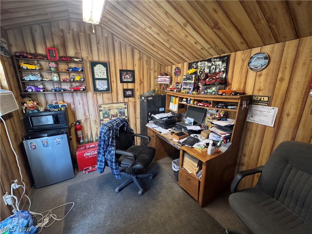 2719 Columbiana Road New Springfield OH 44443