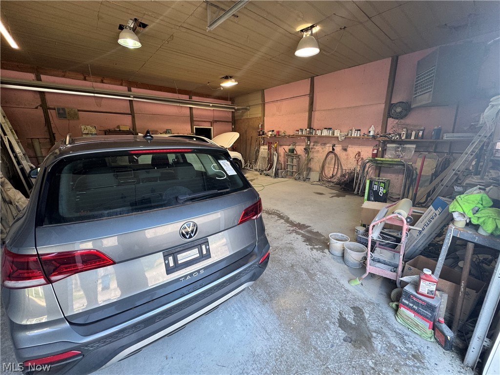 2719 Columbiana Road New Springfield OH 44443