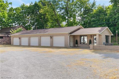 13113 Cleveland Avenue NW Uniontown OH 44685