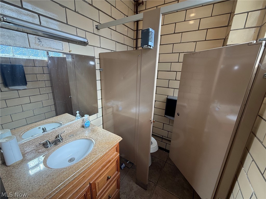 5388 Ridge Road Parma OH 44129