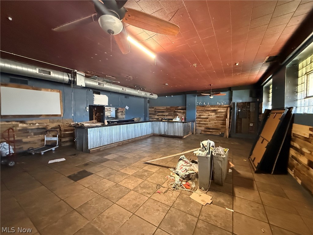 5388 Ridge Road Parma OH 44129