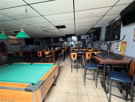 5388 Ridge Road Parma OH 44129