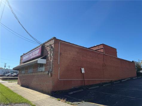 5388 Ridge Road Parma OH 44129