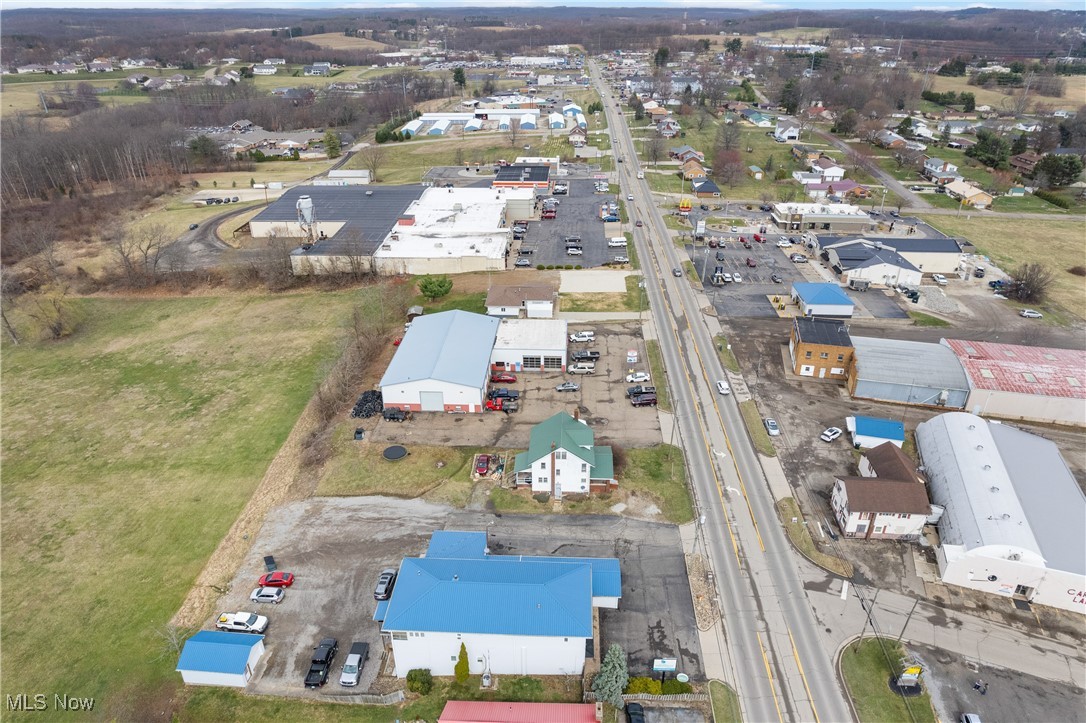 559 Canton Road NW Carrollton OH 44615