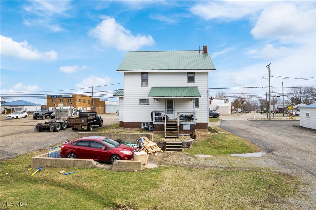 559 Canton Road NW Carrollton OH 44615