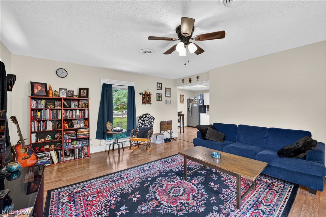 185 Main Street Wadsworth OH 44281