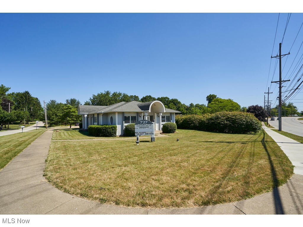 727 Graham Road Cuyahoga Falls OH 44221