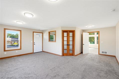 11316 Cleveland Avenue NW Uniontown OH 44685