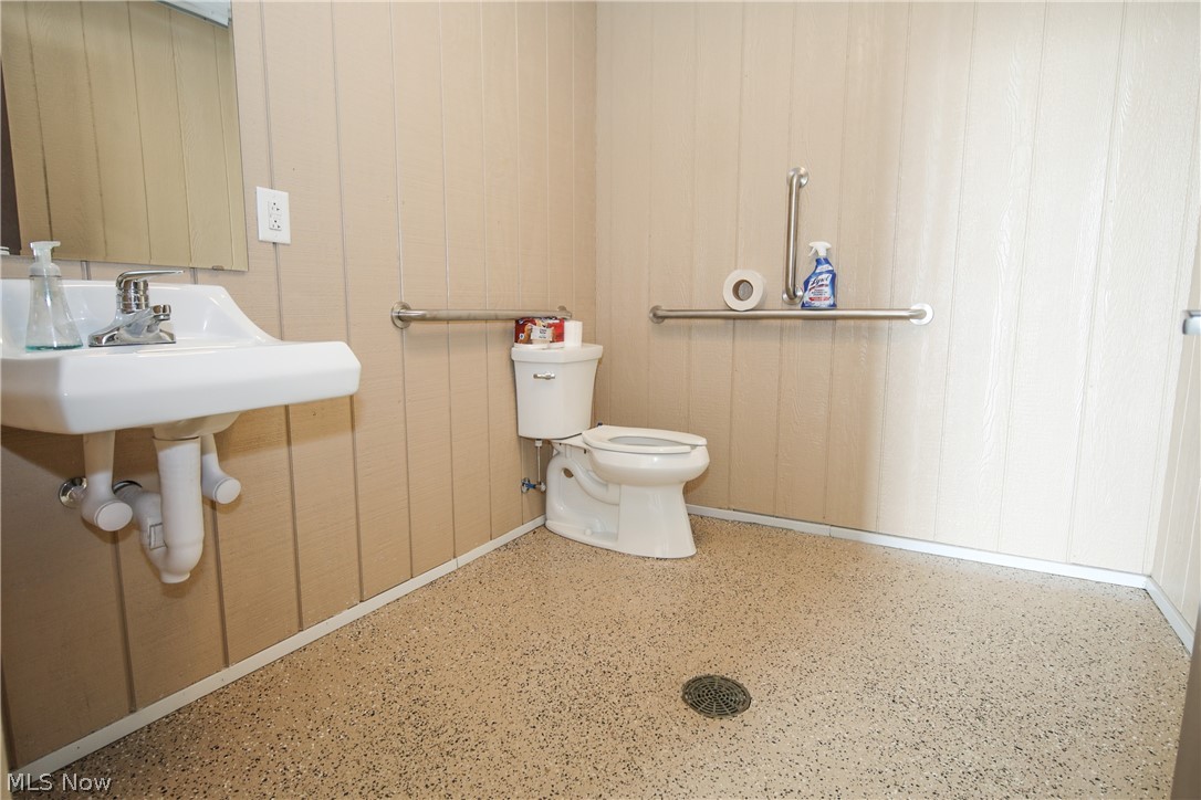 42547 Belmont Centerville Road Belmont OH 43718
