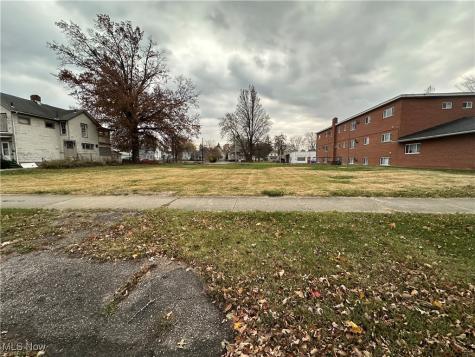 230 4th Street Elyria OH 44035