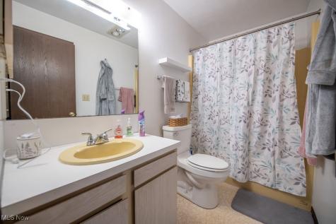 2045 Glamorgan Street Alliance OH 44601