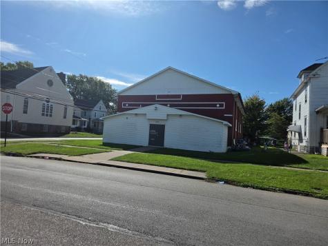 301 W 22nd Street Lorain OH 44052