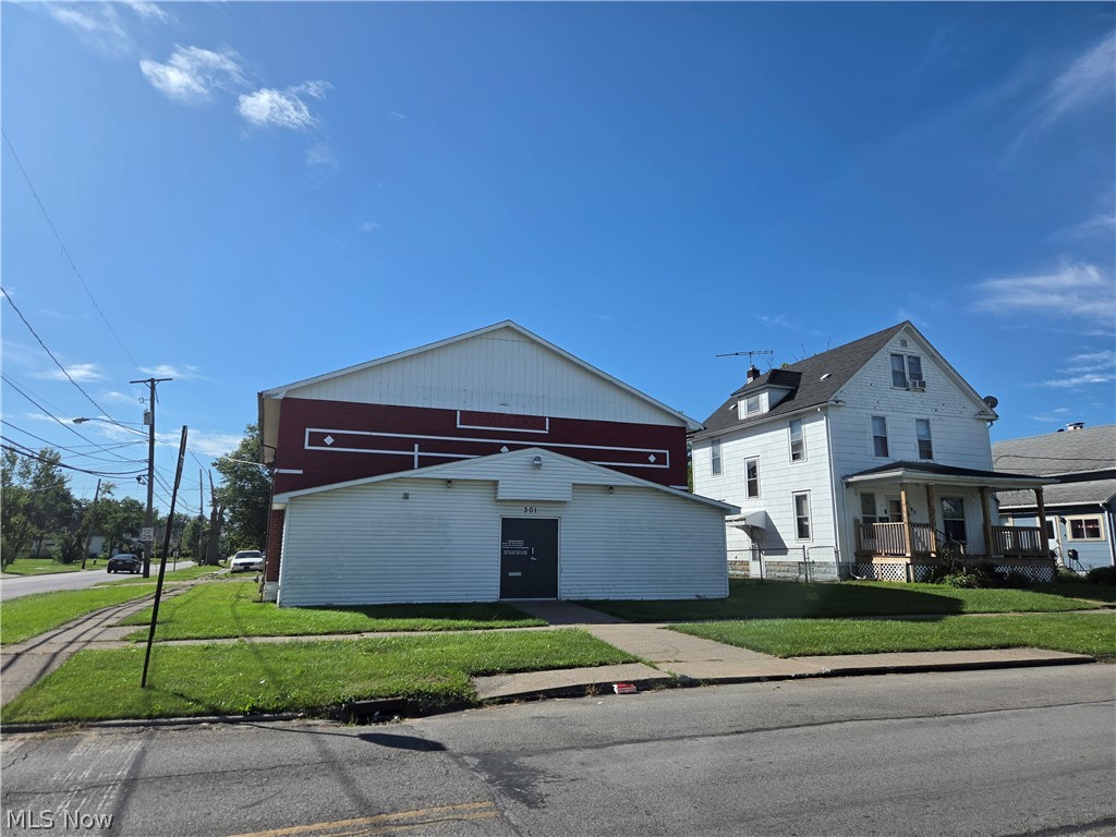 301 W 22nd Street Lorain OH 44052