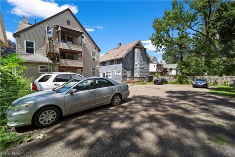 51 Cotter Avenue Akron OH 44305