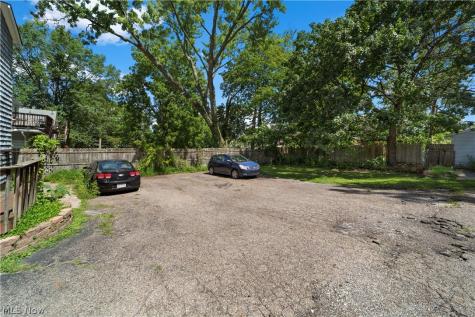 51 Cotter Avenue Akron OH 44305