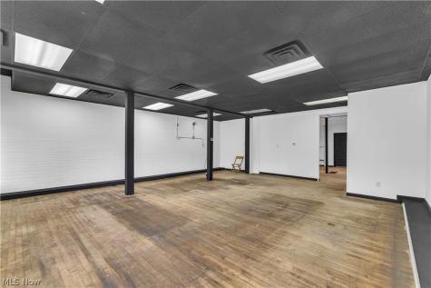 913 Lake Avenue Elyria OH 44035