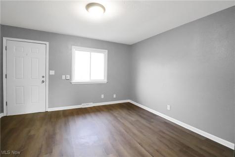 1330 W Waterloo Road Akron OH 44314