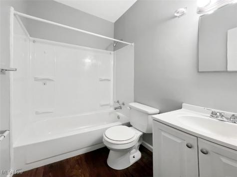 1330 W Waterloo Road Akron OH 44314